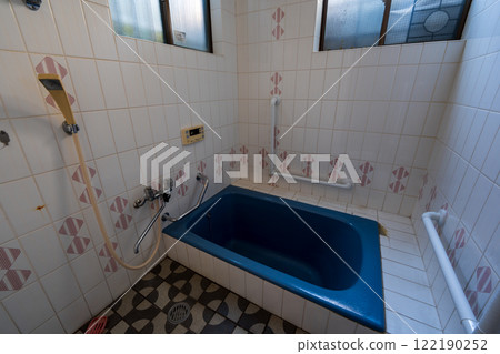 Tile style bath of the Showa era 122190252