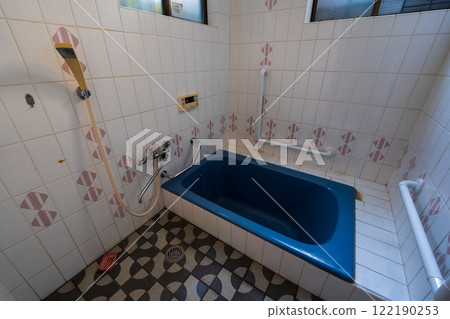 Tile style bath of the Showa era 122190253