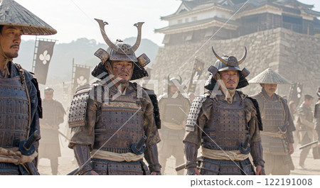 守護城堡的武士 守護城堡的武士 122191008