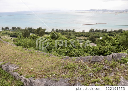 從勝連城遺址看到的海 Okinawa Travel 從勝連城遺址看到的海 Okinawa Travel 122191553