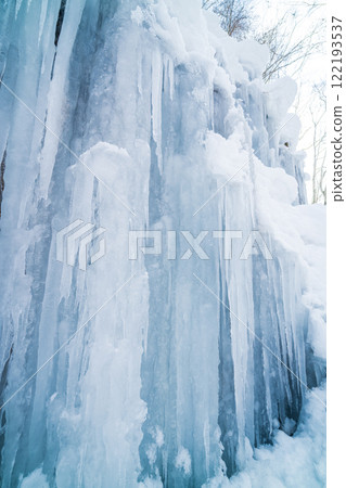「青森縣」冬季奧入瀨溪流冰瀑布的自然美景 122193537