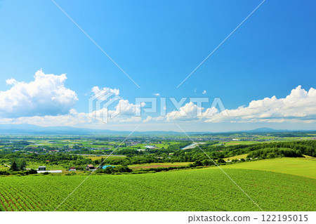 Hokkaido summer blue sky and earth Hokkaido summer blue sky and earth 122195015