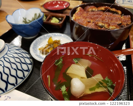 鰻魚麵條魚 122196323