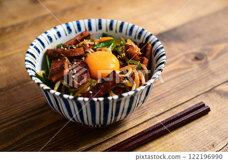 午餐肉豆芽碗 午餐肉豆芽碗 122196990