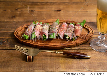 芝麻菜裹火腿 芝麻菜裹火腿 122196994