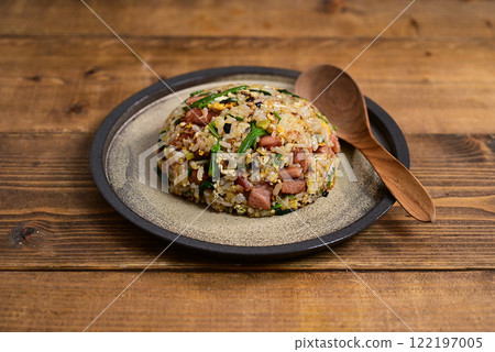 Luncheon meat fried rice Luncheon meat fried rice 122197005