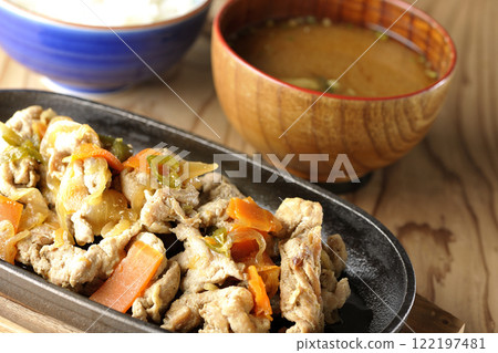 Iron plate stamina pork barbecue set meal 122197481