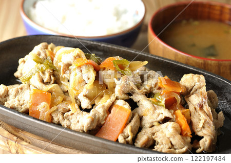 Iron plate stamina pork barbecue set meal 122197484