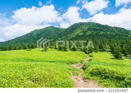 Summer climbing of Mt. Azuma and Mt. Nekodake (Mt. Nekodake to Mt. Azuma) 122201407