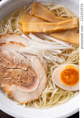 鹽拉麵的特寫 122201919