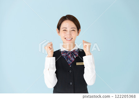 女制服握拳頭泵 122205368
