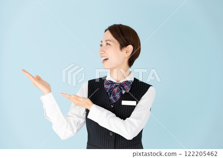 Women, uniform, hand-waving 122205462