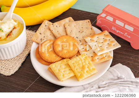 Crackers on a plate 122206360