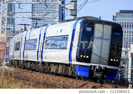 The μSky runs with the Nagoya skyline in the background The μSky runs with the Nagoya skyline in the background 122206921