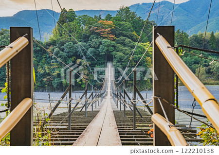 川根本町鹽鄉吊橋風景（靜岡縣） 122210138