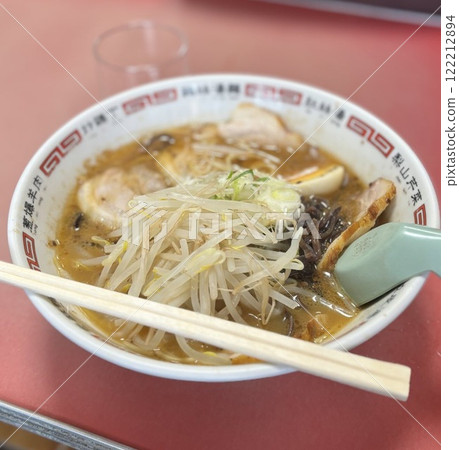 pork bone ramen 122212894