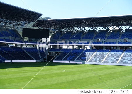 Peace Stadium: A soccer stadium with beautiful grass 122217855