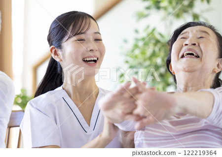 護理護理：物理治療師的高階伸展運動 122219364