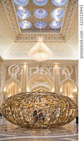 Qasr Al Watan 宮殿的華麗內部景觀 122219441