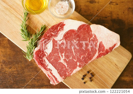 厚片牛肉磅牛排 厚片牛肉磅牛排 122221054