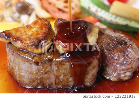 羅西尼風格菲力鵝肝 122221932