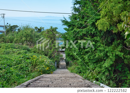 View of the Iyonada Sea from Mishima Shrine in Iyo City, Ehime Prefecture 122222582