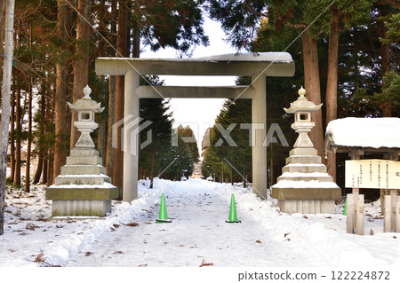 拍攝北海道八雲町八雲神社境內的冬季風景 122224872
