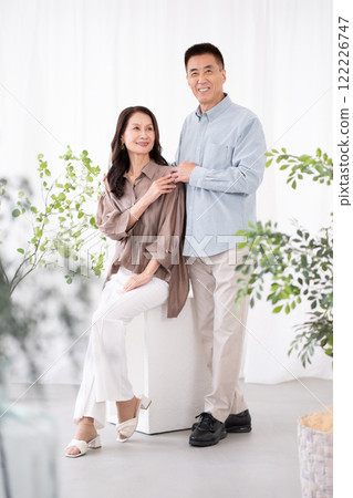 高級夫婦肖像 122226747