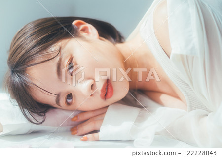 春天的美麗形象 122228043