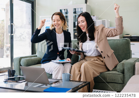 Business team creative are excited business success. Business team creative are excited business success. 122235478