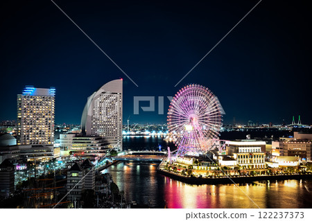 New Year's Eve in Minato Mirai 122237373