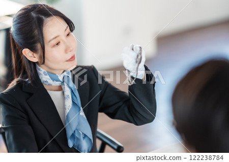 鑑定手錶的採購專家 鑑定手錶的採購專家 122238784