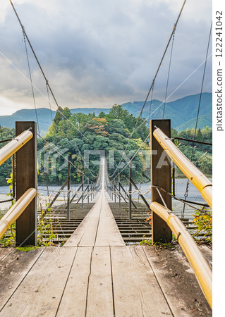 川根本町鹽鄉吊橋風景（靜岡縣） 122241042
