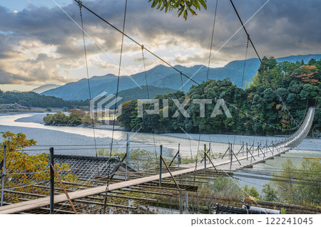 川根本町鹽鄉吊橋風景(靜岡縣) 川根本町鹽鄉吊橋風景(靜岡縣) 122241045