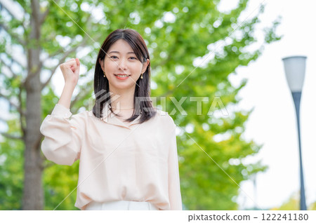 Japanese women doing guts pose 122241180