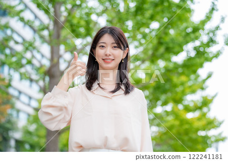 Japanese female finger 122241181