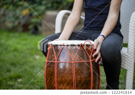 Drumming in the garden 122241814