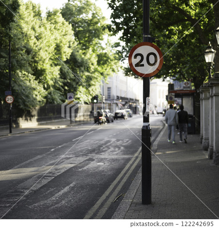 20mph speed sign in urban setting, London, England 122242695