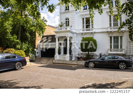 Elegant White House and Parked Cars in Kensington, London 122245157