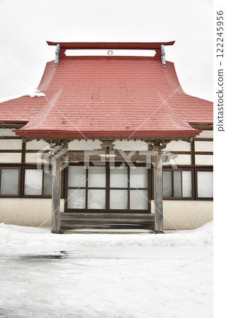 Photographing the grounds of Saikyoji Temple in Yakumo Town, Hokkaido in winter Photographing the grounds of Saikyoji Temple in Yakumo Town, Hokkaido in winter 122245956