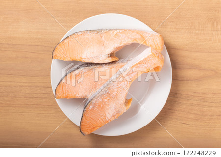[Frozen] Coho salmon fillets 122248229