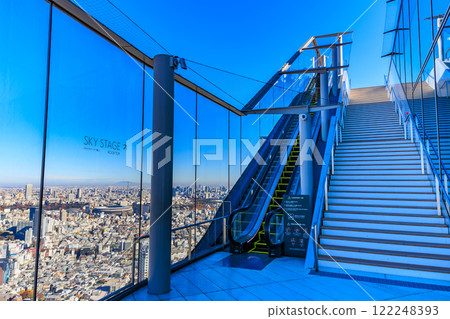 SHIBUYA SKY 是位於東京都澀谷區澀谷 Scramble 廣場的觀測設施 SHIBUYA SKY 是位於東京都澀谷區澀谷 Scramble 廣場的觀測設施 122248393