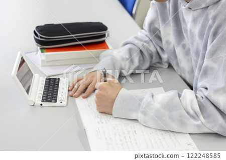 男生上課 122248585