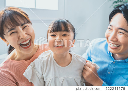 3 people family 3 people family 122251376