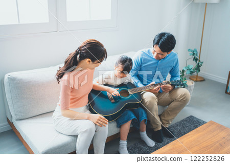 3 people family 122252826