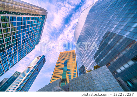 日本東京城市景觀Cloudscape...電通總部和汐留塔等汐留辦公大樓景觀=2020年1月23日 122253227