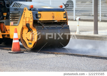 Road paving work Road paving work 122255585