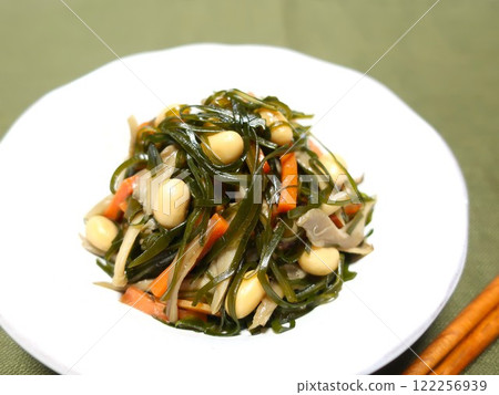 Simmered sliced kelp and soybeans Simmered sliced kelp and soybeans 122256939