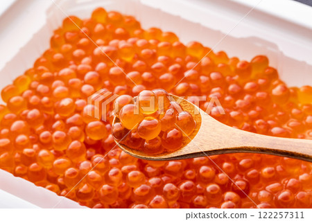 Salmon roe, salmon roe, horse mackerel, fish roe Salmon roe, salmon roe, horse mackerel, fish roe 122257311