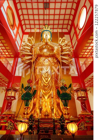 和歌山縣君寺金光閃閃的觀世音菩薩像 和歌山縣君寺金光閃閃的觀世音菩薩像 122257879